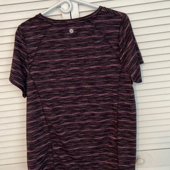 Livi Active V-Neck Tee 14/16 - Picture 6 of 6